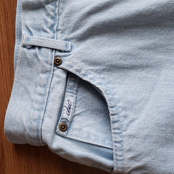 Chic 90's Vintage High Waist Womens Jean Shorts 30" Waist X 9-1/2" Inseam Length - Picture 4 of 11